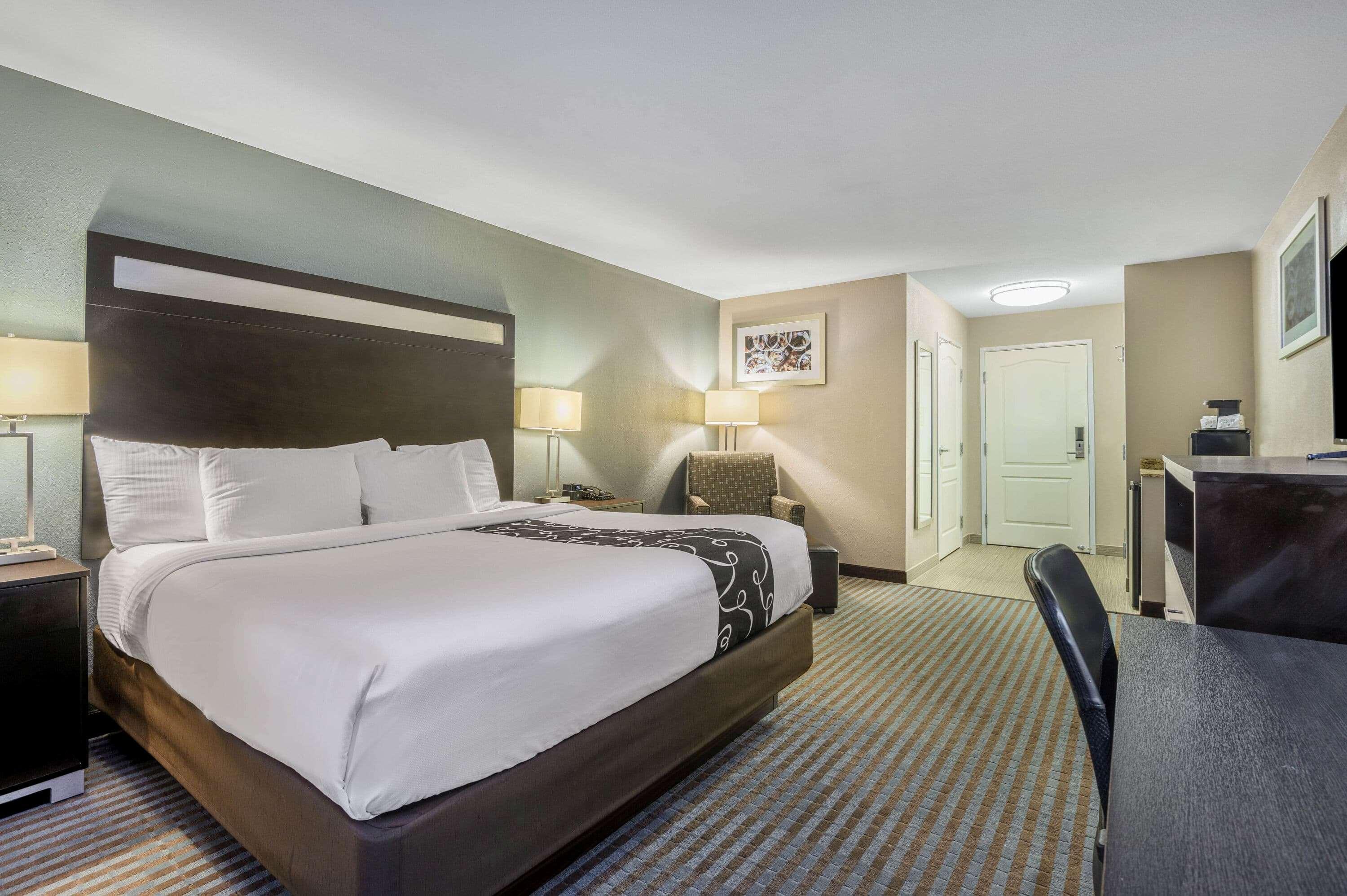 La Quinta Inn & Suites Casino And Bar By Wyndham Glendive Exteriör bild