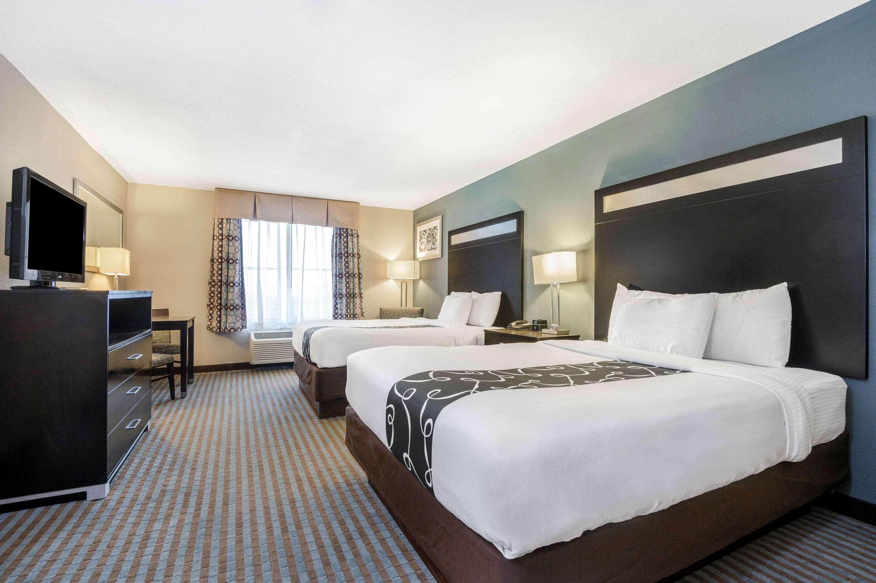 La Quinta Inn & Suites Casino And Bar By Wyndham Glendive Exteriör bild
