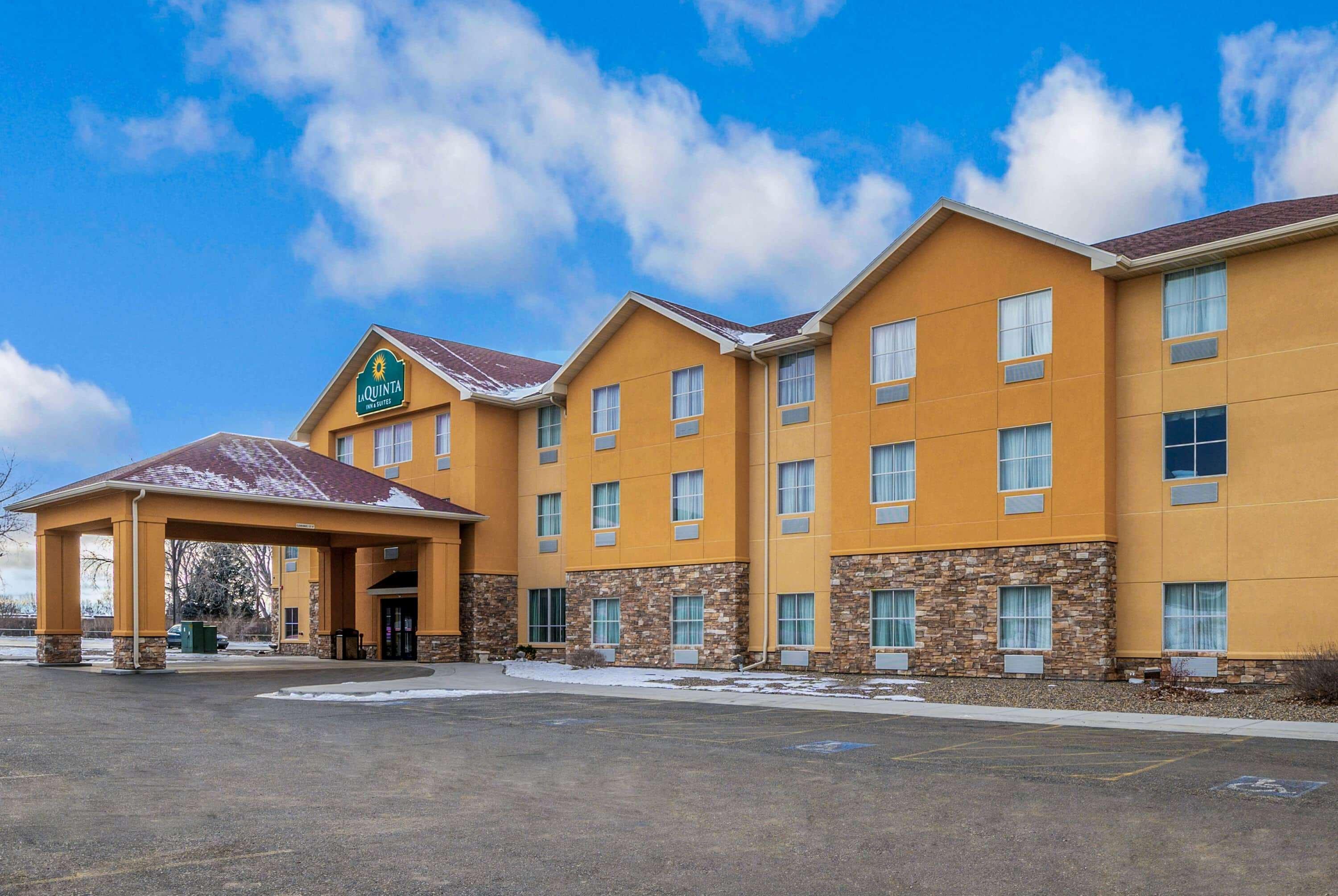 La Quinta Inn & Suites Casino And Bar By Wyndham Glendive Exteriör bild